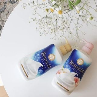 Sữa tắm sữa bò Cow Bouncia Body Soap siêu tạo bọt siêu mịn, dưỡng ẩm cho làn da