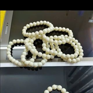 Sale 60 chuỗi đeo tay đủ mẫu ngẫu nhiên chỉ 6k 1 chuỗi