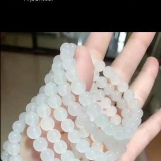 Sale 60 chuỗi đeo tay đủ mẫu ngẫu nhiên chỉ 6k 1 chuỗi