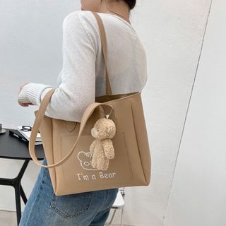 TÚI XÁCH NỮ CÔNG SỞ ĐEO CHÉO KÈM GẤU BÔNG ĐÁNG YÊU W53 - WINNIE HOUSE
