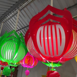 Lồng Đèn Nhựa Hoa Sen 14cm