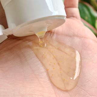SỮA RỬA MẶT THẢO DƯỢC 300G TẶNG 1 TRONG 3 QUÀ