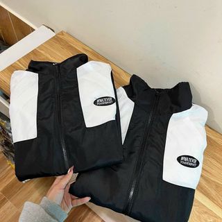 Áo khoác dù phối nam nữ có logo thêu WHATEVER
