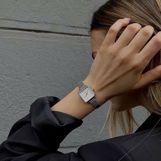 ĐỒNG HỒ NỮ CAO CẤP DANIEL W QUARDO STERLING LƯỚI VUÔNG FULLBOX TEM