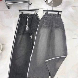 Quần Jean nữ hack dáng, lưng thun suông dài 100-102 cm; ống rộng 28cm ,phối sọc ở eo (0132)(mã : HTB115)