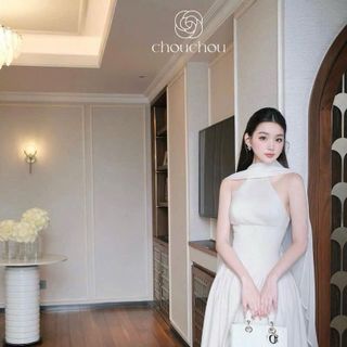 Váy cổ yếm xoè kèm khăn choàng