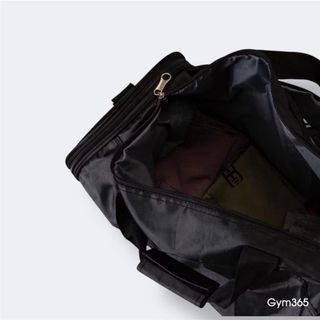 Túi thể thao Gymshark tập gym, có ngăn đựng giày riêng biệt. Đựng quần áo, đồ dùng cá nhân