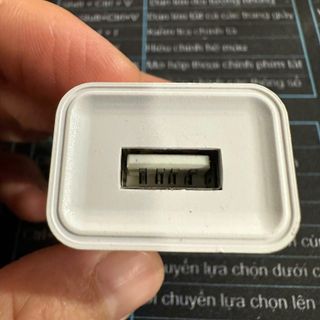 Củ sạc UAZ08 chân dẹt chuẩn 1A