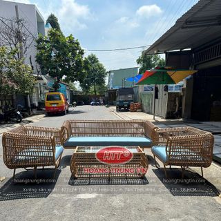 Sofa mây nhựa ngoài trời sản xuất tại Sài Gòn
