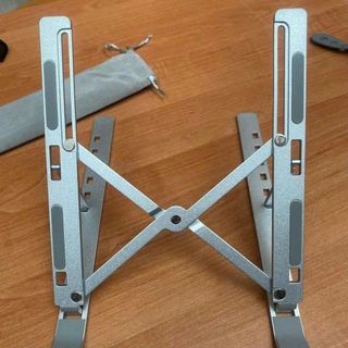 Kệ để laptop, máy tính cầm tay