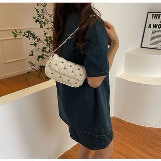 TÚI KẸP NÁCH CHẦN CHỈ GẮN ĐINH BẠC – CỰC CHẤT, CỰC THỜI TRANG W528 - WINNIE HOUSE