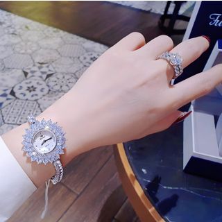 ĐỒNG HỒ NỮ CHÍNH HÃNG FUNMEI F2061 ĐÍNH PHA LÊ ĐI KÈM TEM KÍCH HOẠT ĐIỆN TỬ