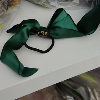 Cột tóc nơ lớn xanh lá đẹp