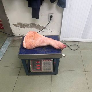Chân giò Trước nguyên cái tươi câp đông 1kg