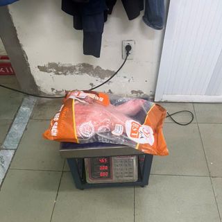 Chân giò Trước nguyên cái tươi câp đông 1kg