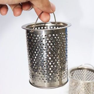 9%  RỔ LỌC RÁC INOX KÈM NẮP ĐẬY DÙNG CHO BỒN RỬA CHÉN GIÚP CHẶN NƯỚC, LỌC RÁC, CHỐNG TẮC VÀ NGĂN MÙI HIỆU QUẢ - RỔ LỌC RÁC INOX KÈM NẮP ĐẬY GIÁ SỈ