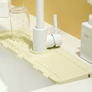 Thảm silicon để vòi nước