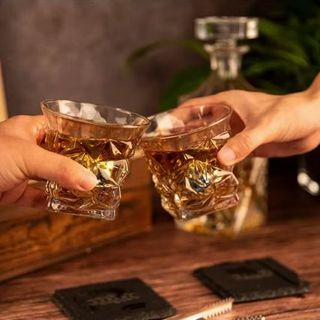 Bộ Bình Rượu Kèm 6 Cốc Thủy Tinh Cao Cấp ( THÙNG 6B )