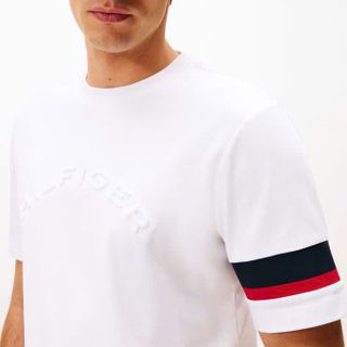 Áo thun nam.  Chất liệu: cotton 4 chiều, mềm mịn mát, dầy dặn đứng form !!