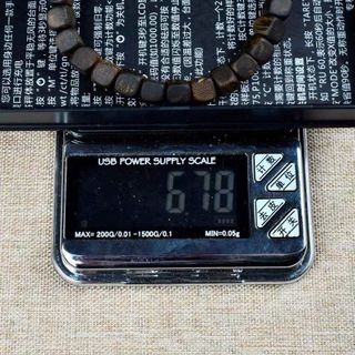 Vòng trầm hương xúc xắc lập phương cận chìm Kì Hải Nam 7mm chất dầu đen Bách Tín Trầm Hương 021