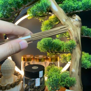 Nhang trầm hương Kỳ Hải Nam thanh ngọt, nhang không tăm dài 20cm , ống 10gram kèm đế đốt 115-01
