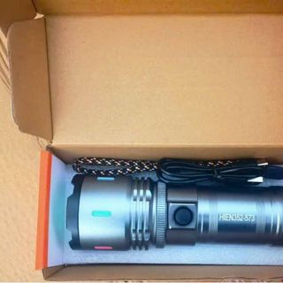 ĐÈN PIN SIÊU SÁNG ZOOM XA BX57