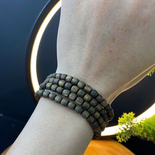Vòng tay trầm hương Kì Hải Nam cận chìm vòng dài 138 hạt đeo cổ đeo tay 5mm 12gram thơm mạnh 036
