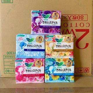 Băng vệ sinh hằng ngày siêu mỏng Laurier 14cm 72 miếng Nhật Bản
