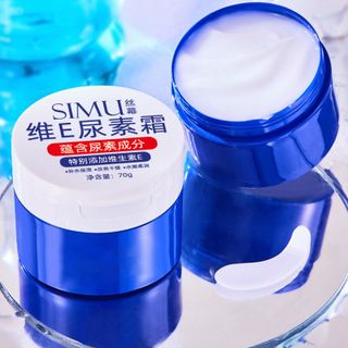 Kem dưỡng ẩm Vitamin E Baoweiquan – Cấp nước, khóa ẩm, làm mềm da, cải thiện khô ráp (Hũ 70g)