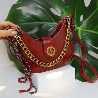 TÚI XÁCH NỮ DÁNG THUYỀN W643 – NHỎ GỌN, SANG TRỌNG, TẶNG KÈM CHAMP DÂY - WINNIE HOUSE