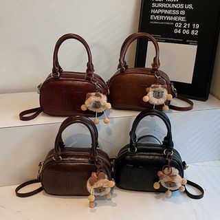 TÚI XÁCH NỮ 2 QUAI XÁCH DA NHĂN BÓNG SANG CHẢNH KÈM GẤU NHỎ GỌN CỰC CHẤT W627 - WINNIE HOUSE