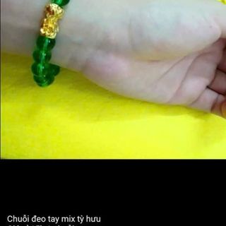 Chuỗi đeo tay phong thủy mix tỳ hưu vòng tay phong thủy màu xanh lá