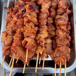 Thịt heo xiên que thơm ngon ướp vị 500g (HOẢ TỐC HCM)