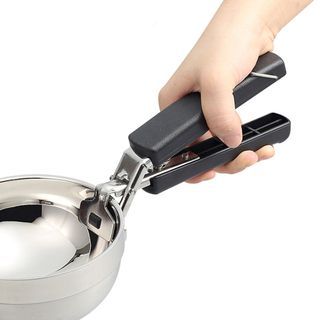 Dụng Cụ kẹp Gắp chén dĩa Thức Ăn Nóng Bảo Vệ Đôi Tay