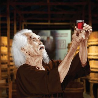 [Chai 2 lít - Tiết kiệm] Nước Chấm Cá Cơm Than Làng Chài Xưa chai nhựa cao cấp 2 lít/chai Đặc Biệt Thanh Dịu An toàn