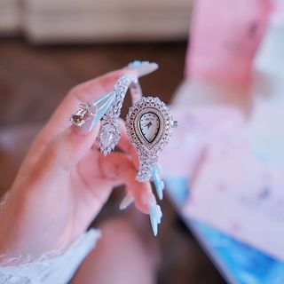 ĐỒNG HỒ NỮ CHÍNH HÃNG BRIDE TALK DẠNG KIỀNG ĐÍNH PHA LÊ FULLBOX