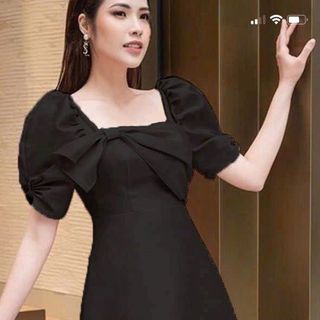 Đầm xoè cổ vuông nơ thiết kế sang trọng
