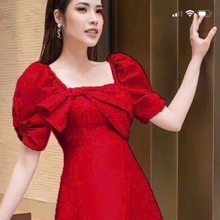 Đầm xoè cổ vuông nơ thiết kế sang trọng