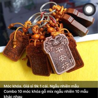 Móc khoá gỗ nhiều mẫu lắm nha