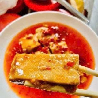 CHAO MÔN CỐT DỪA HƯƠNG VỊ THIÊN ĐƯỜNG GIỮA LÒNG PHỐ XÁ - WINNIE HOUSE