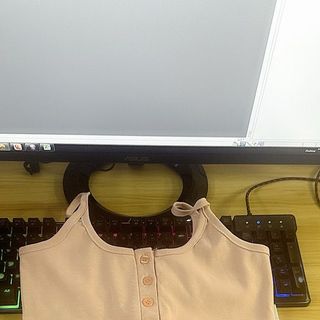 Áo 2 dây cổ trụ cài nút