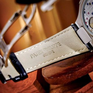 PAT PHILIPP 𝐍𝐚𝐮𝐭𝐢𝐥𝐮𝐬 𝟓𝟕𝟏𝟐𝐑, 𝟱𝟳𝟮𝟰𝗚