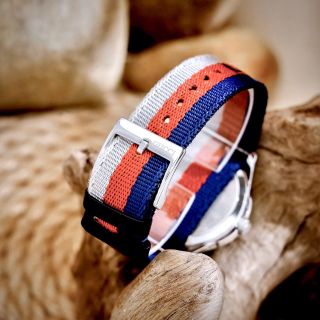 GUC i𝐆 𝐓𝐢𝐦𝐞𝐥𝐞𝐬𝐬 𝐍𝐲𝐥𝐨𝐧 𝐒𝐭𝐫𝐚𝐩 𝐖𝐚𝐭𝐜𝐡 𝟒𝟐𝐦𝐦