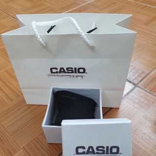HỘP GIẤY CỨNG ĐỰNG ĐỒNG HỒ IN TÊN HÃNG