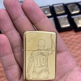 Zippo đồng khối 9 lama khắc m10 cr7