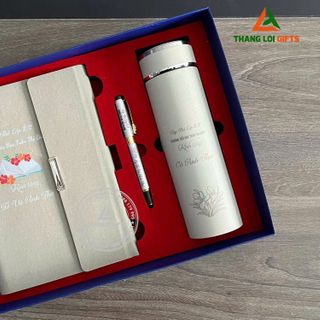 Bộ quà ( Bình giữ nhiệt + bút kim loại + Sổ tay da ) in nội dung tri ân thầy cô