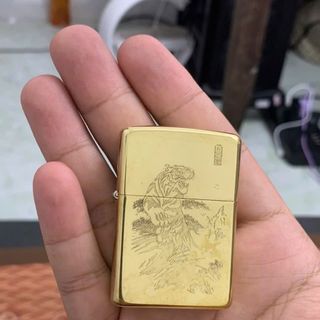 Zippo đồng khối 9 lama khắc rồng ngựa
