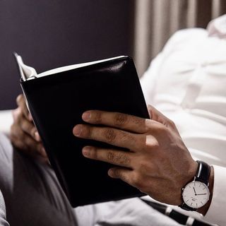 ĐỒNG HỒ NAM NỮ CAO CẤP DANIEL W CLASSIC DÂY DA MẶT TRẮNG VIỀN BẠC FULLBOX TEM