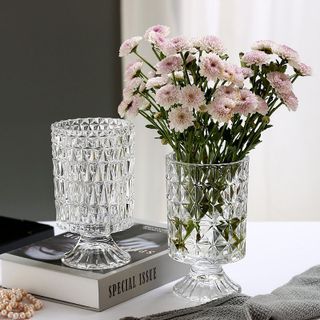 Lọ Hoa Thuỷ Tinh Có Chân Kiểu Âu Size 18cm ( THÙNG 15C )