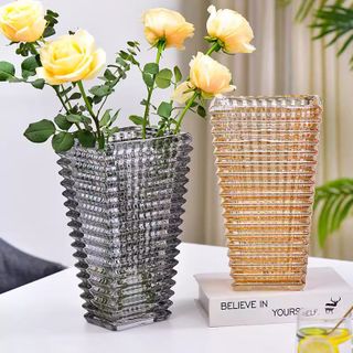 Lọ Hoa Thuỷ Tinh Kim Cương Tháp ( thùng mix màu ) 23cm ( THÙNG 12C )